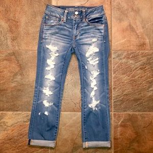AE Cropped Super Super Stretch Distressed Jeans